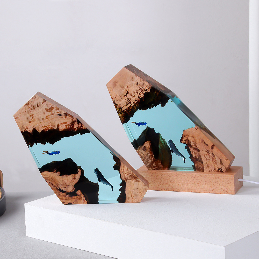 New Underwater Cave Whale Dive - Resin Art For Wedding Gift 评论和价格