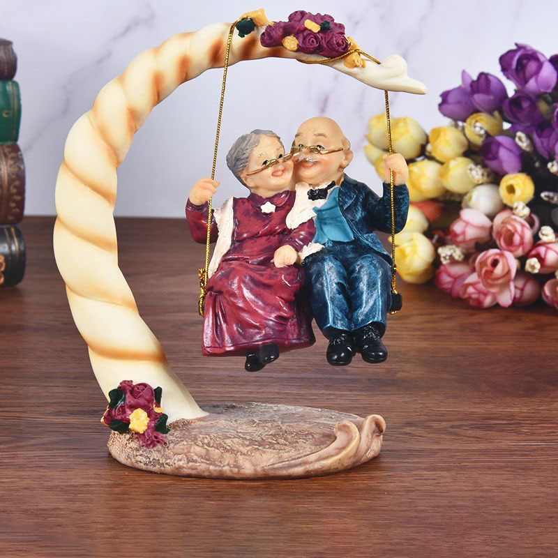 Chinese Swing Old Couples Resi - Resin Art For Wedding Gift 评论和价格