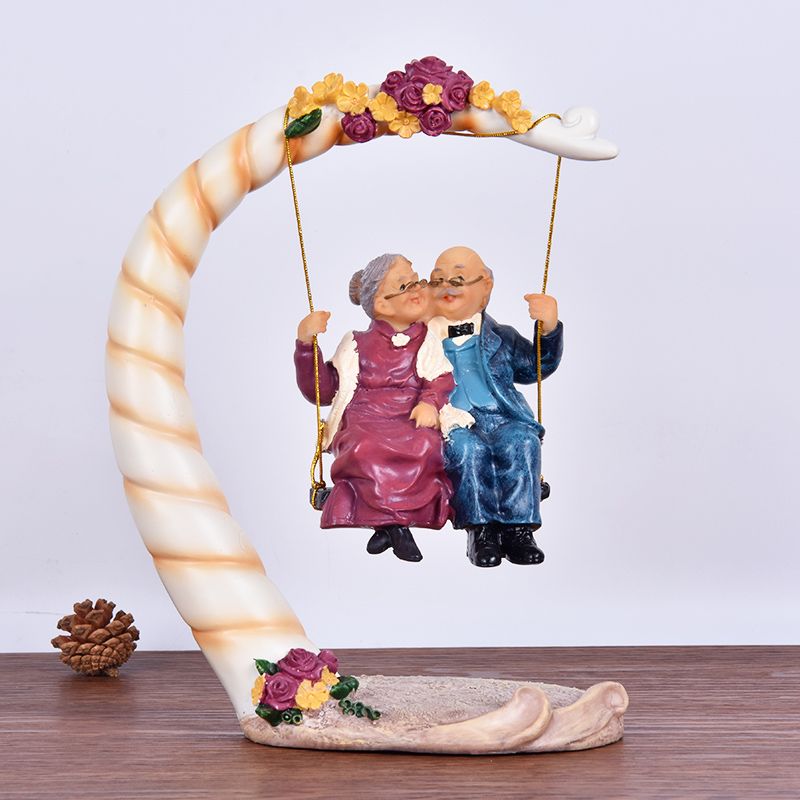 Chinese Swing Old Couples Resi - Resin Art For Wedding Gift 评论和价格